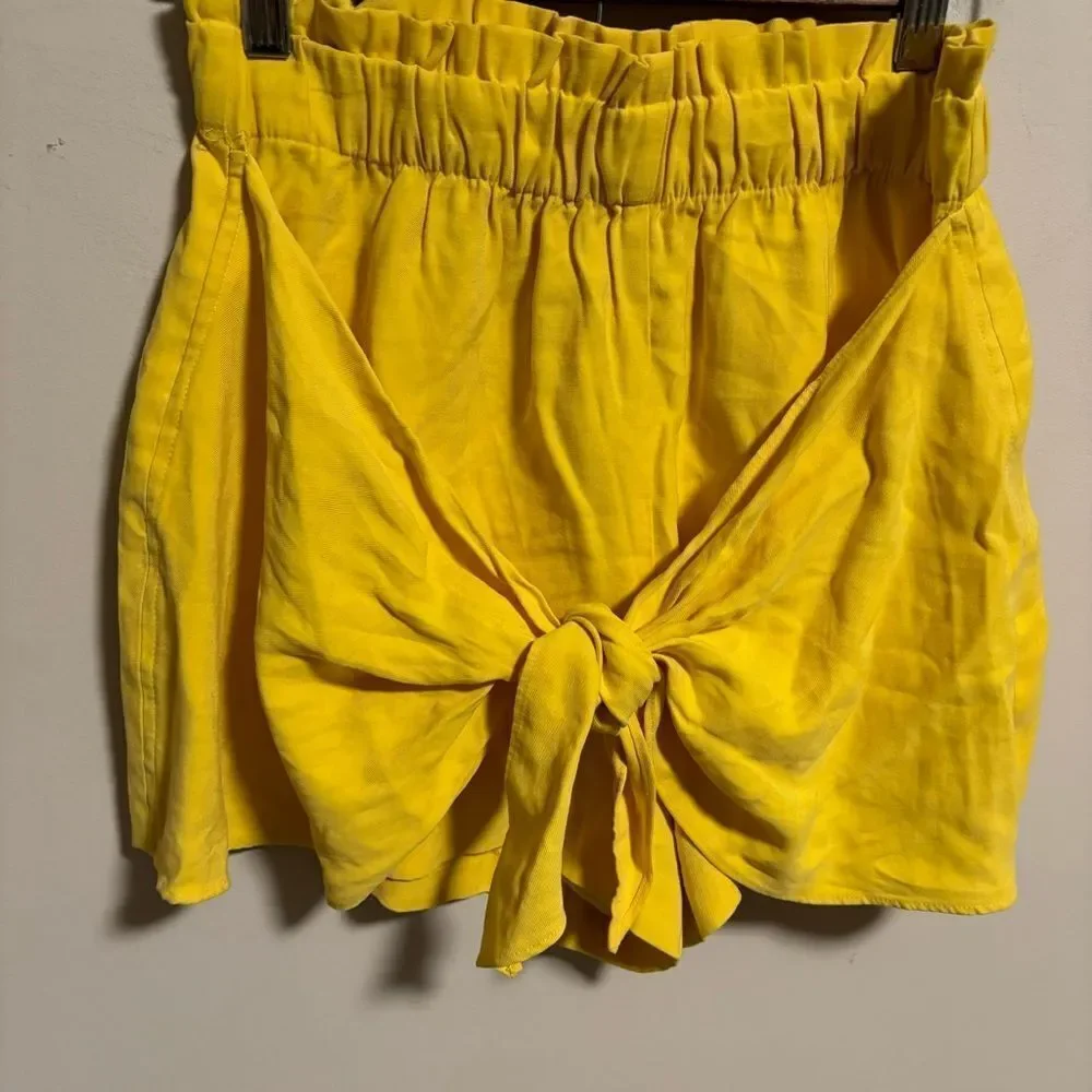 BCBGeneration Tie-Front Shorts Yellow- Size XS